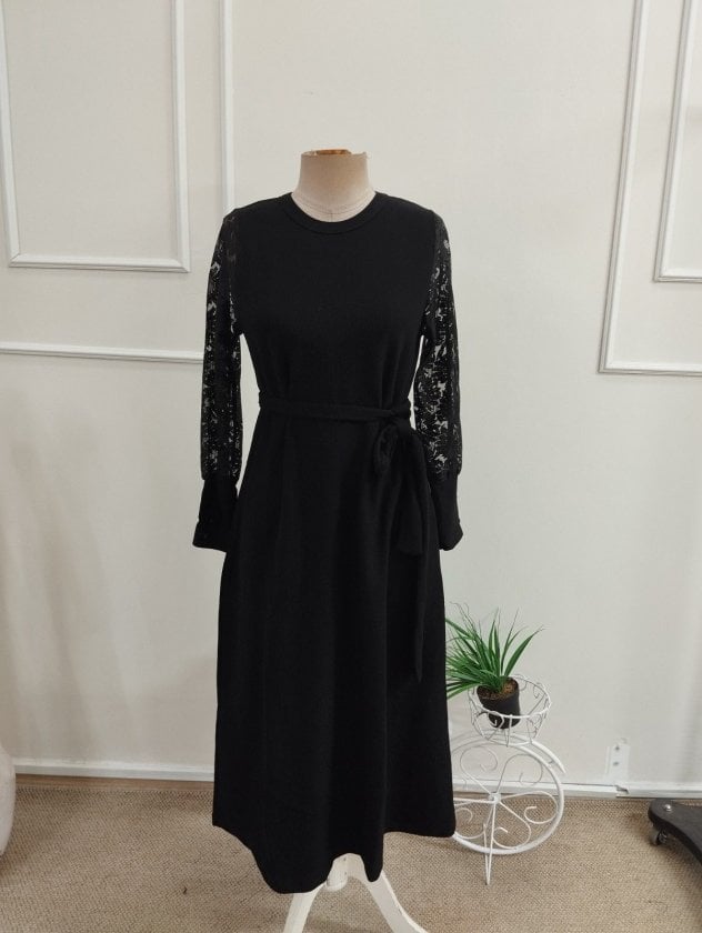 Women's Long-Sleeve Round Neck Midi Waffle Dress with Belt - Janes - by Peralane - photo 4
