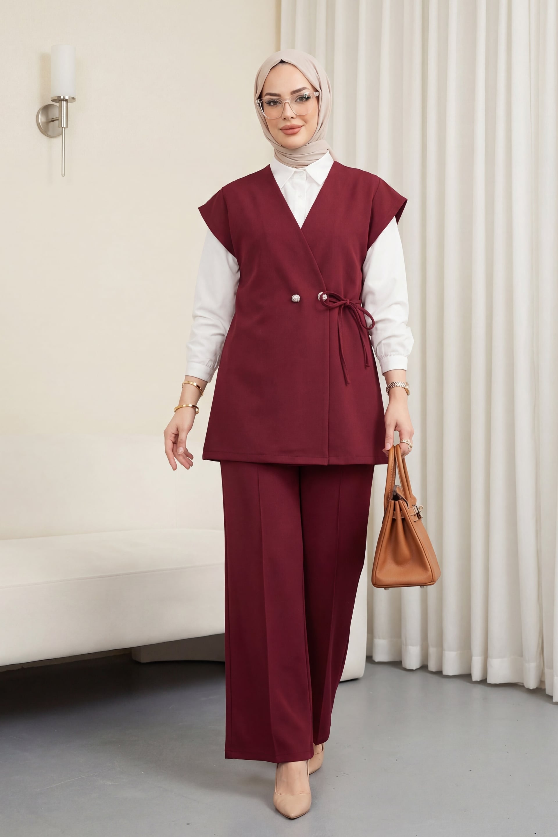 Double Crepe Vest and Wide-Leg Trousers Co-ord Set in Burgundy - Podyumplus - by Peralane