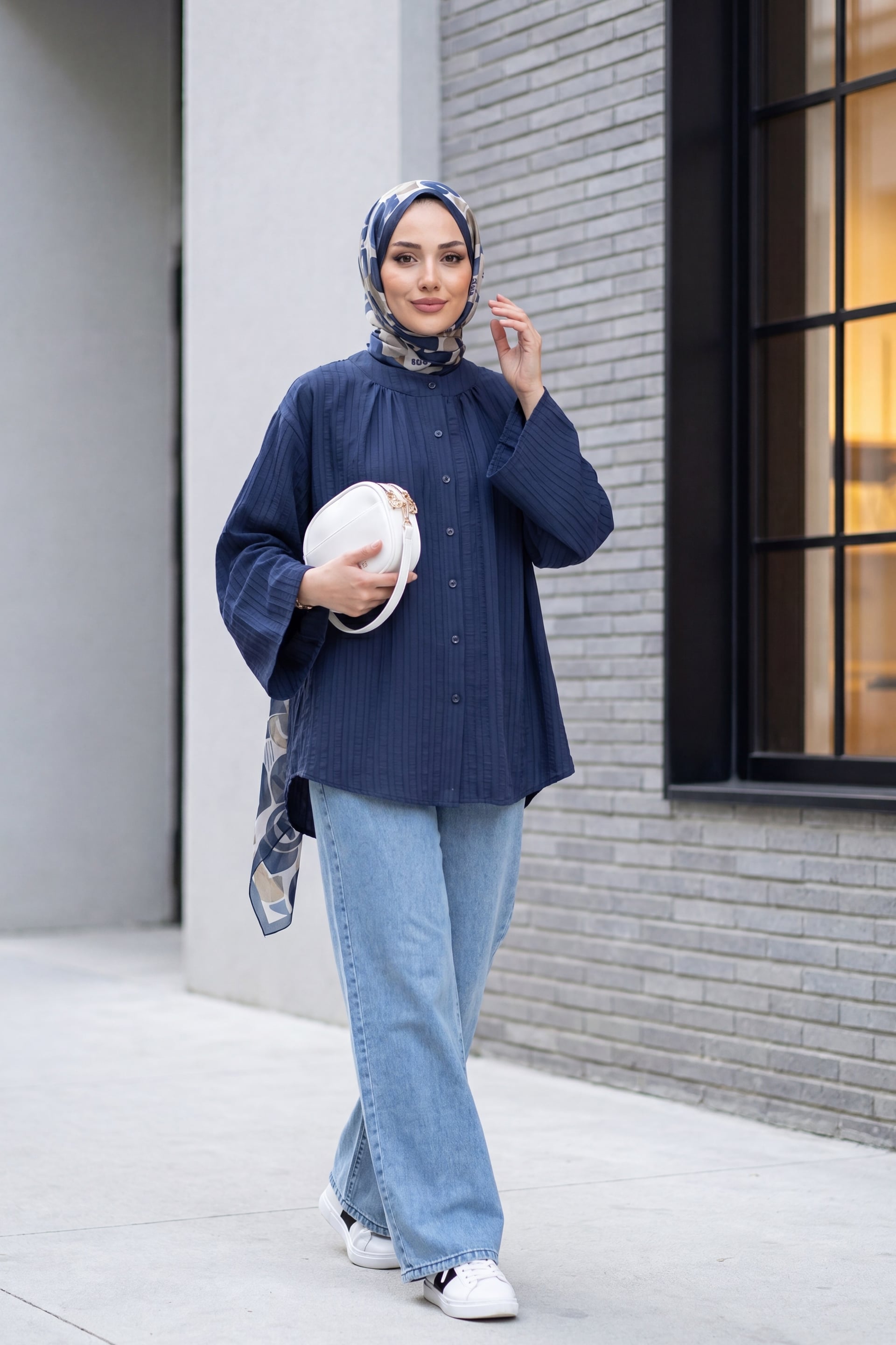Wide Leg Pleated Denim Trousers with Elastic Waist - Ice Blue - Podyumplus - by Peralane - photo 4