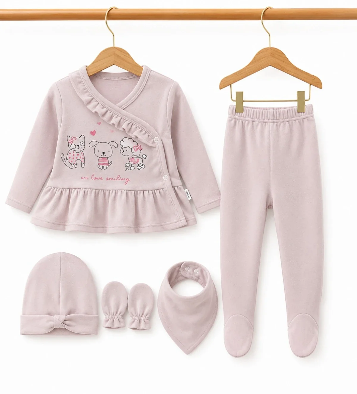 Newborn 5-Piece Baby Set in Rose - Has Bereket - by Peralane