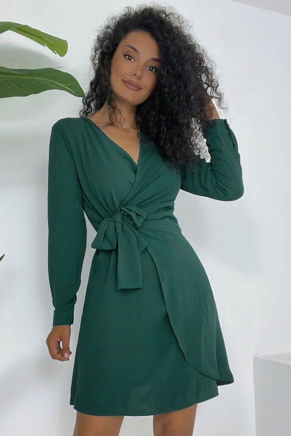 Women's Wrap V-Neck Tie-Waist Tunic Dress in Emerald Green - Podyumplus - by Peralane - photo 5