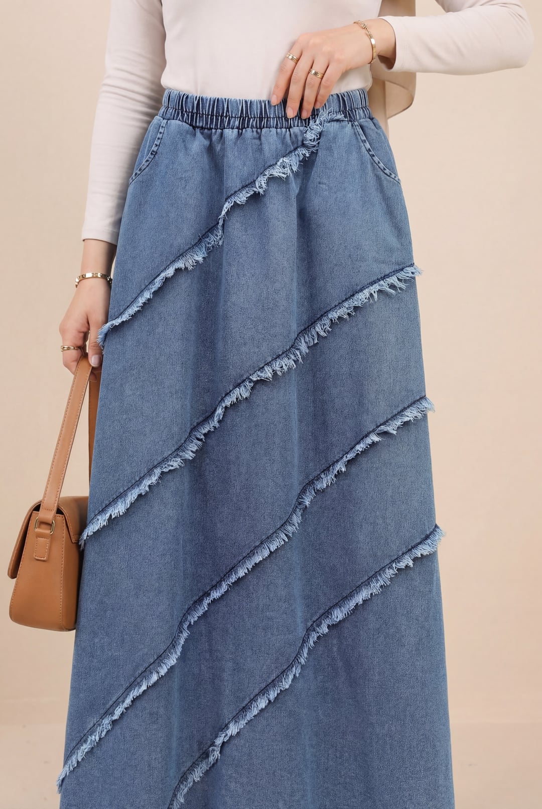 Frayed Hem Elastic Waist Denim Maxi Skirt - Blue - Podyumplus - by Peralane - photo 3