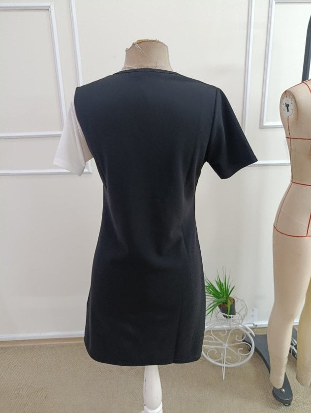 Women's Short Sleeve V-Neck Two-Tone Laser Cut Floral Krep Dress - Janes - by Peralane - photo 5