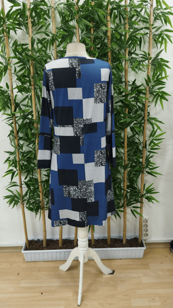 Women's Long-Sleeved Round Neck Geometric Patchwork Knit Dress - Janes - by Peralane - photo 6