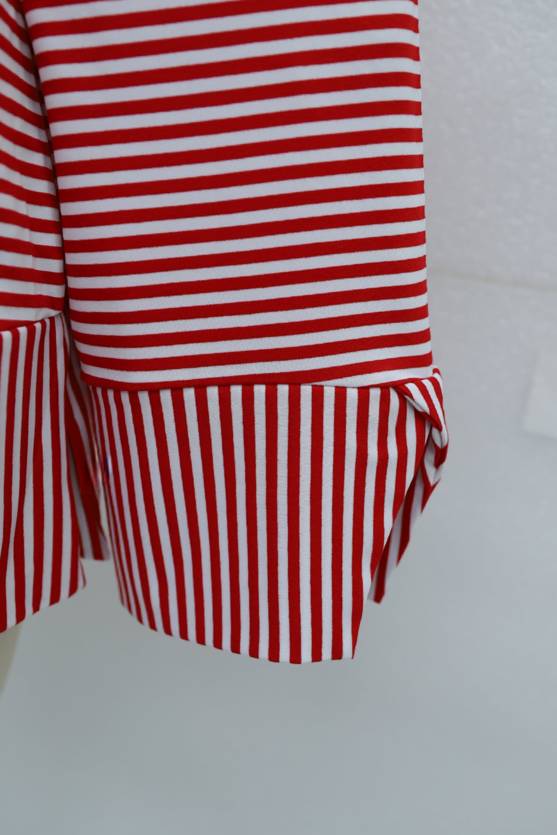 Red Striped Viscose Sweatshirt with Crew Neck and Side Slits - Podyumplus - by Peralane - photo 10