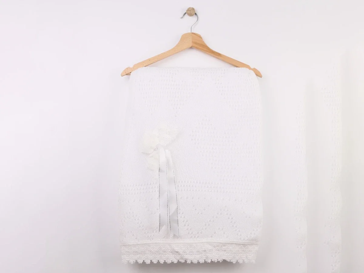 Baby Blanket with Bow Embroidery - Mizmiz - by Peralane