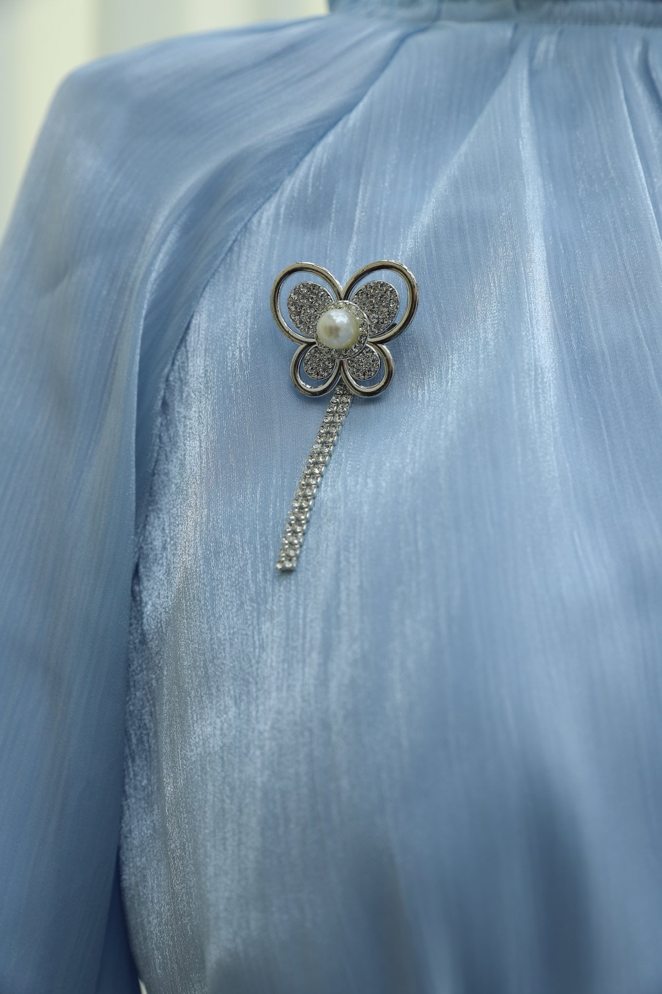 Brooch Detail Long-Sleeve Belted Shimmer Chiffon Skirt Set - Baby Blue - Podyumplus - by Peralane - photo 9