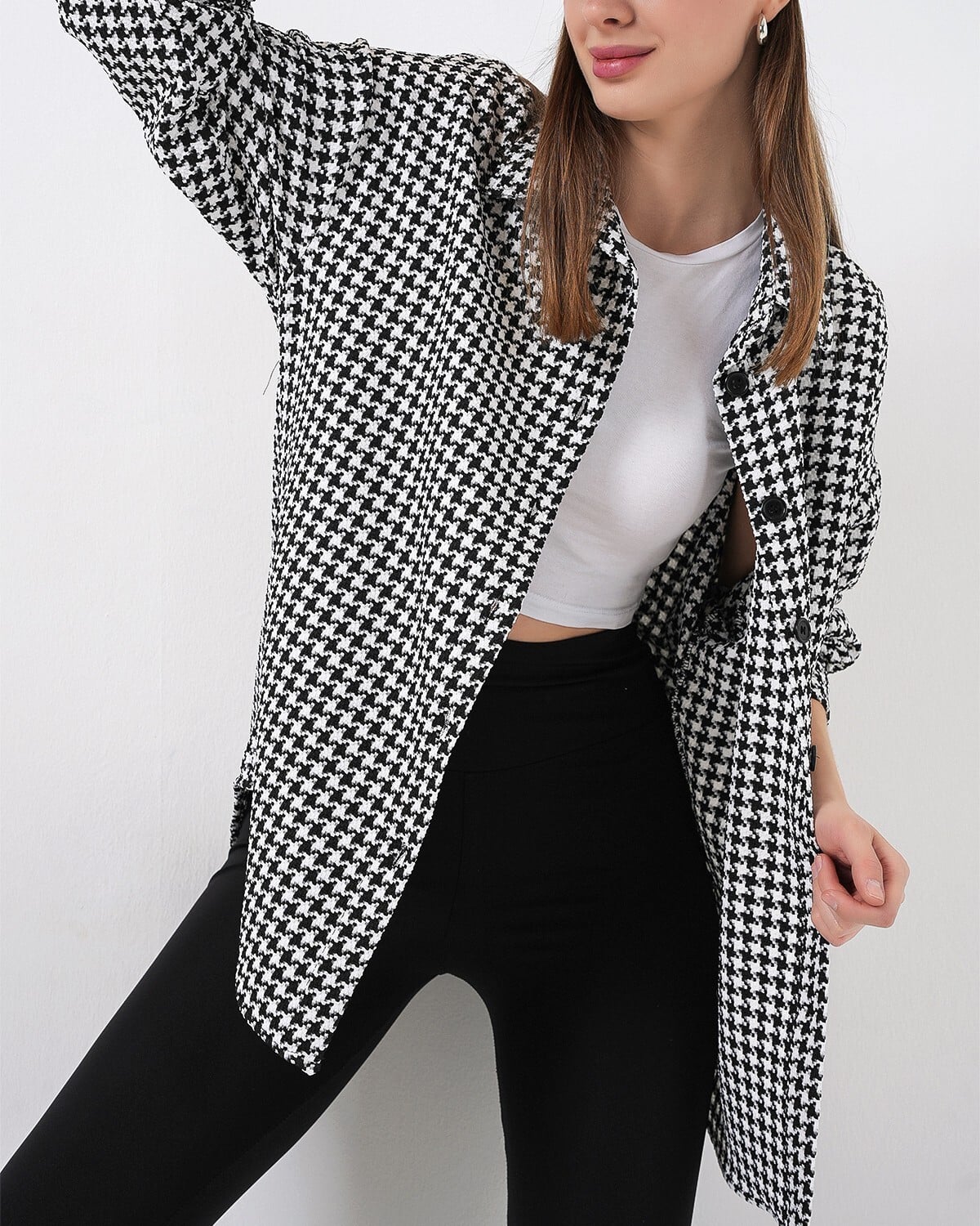 Women's Houndstooth Print Oversized Button-Down Shirt - Black and White - Bigdart - by Peralane - photo 6