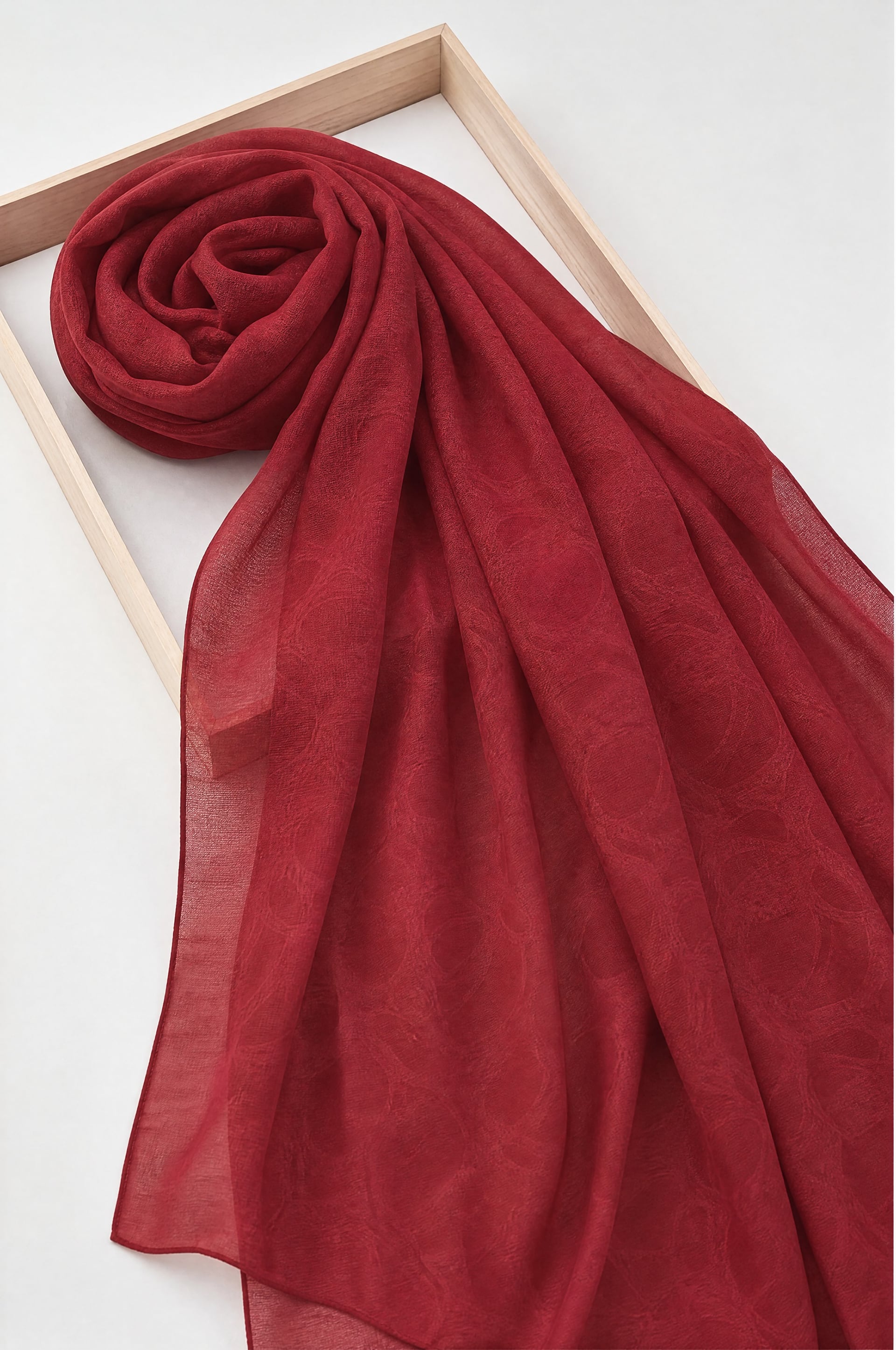 Chain Pattern Jacquard Shawl - Red - Podyumplus - by Peralane