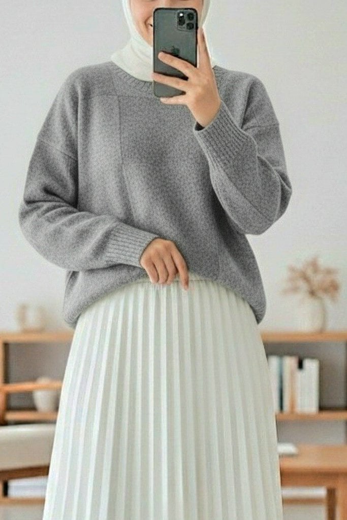 Square Pattern Round Neck Soft Knit Sweater - Light Grey - Podyumplus - by Peralane