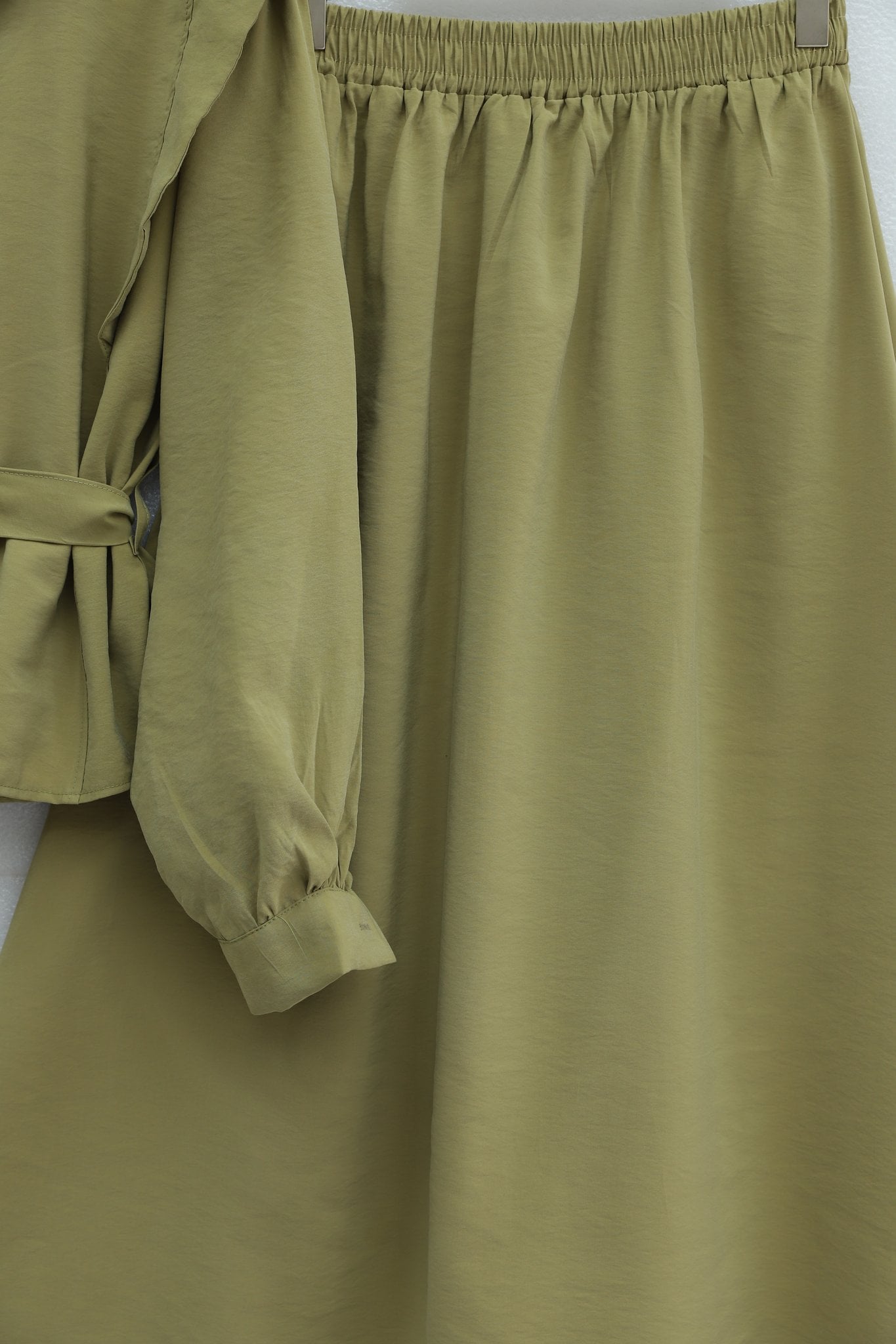 Women's Olive Green Two-Piece Set with Padded Shoulder Blouse and Elasticated Skirt - Podyumplus - by Peralane - photo 3