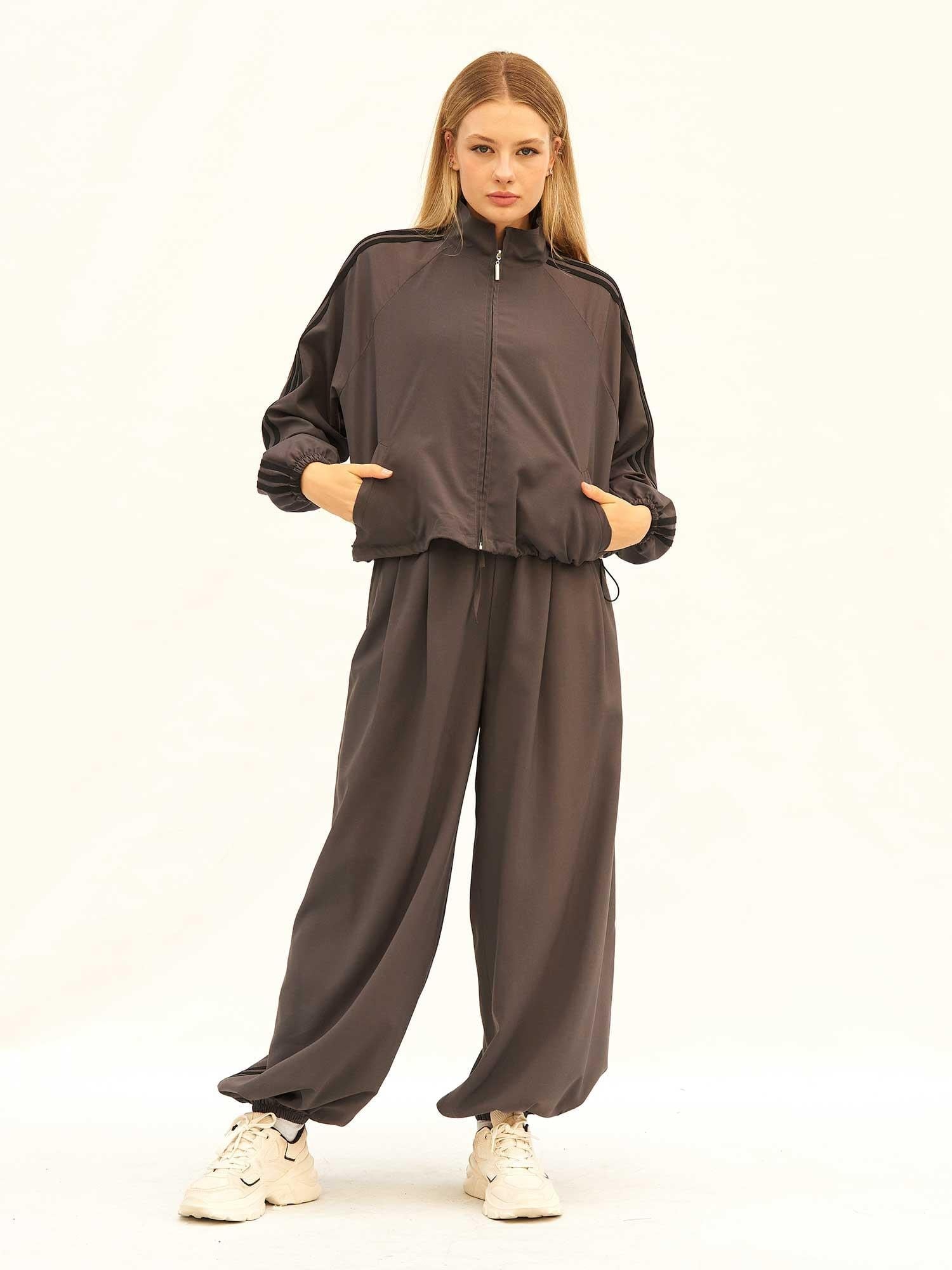 220703 Contrast Striped Zip-Up Tracksuit - Lefon - by Peralane