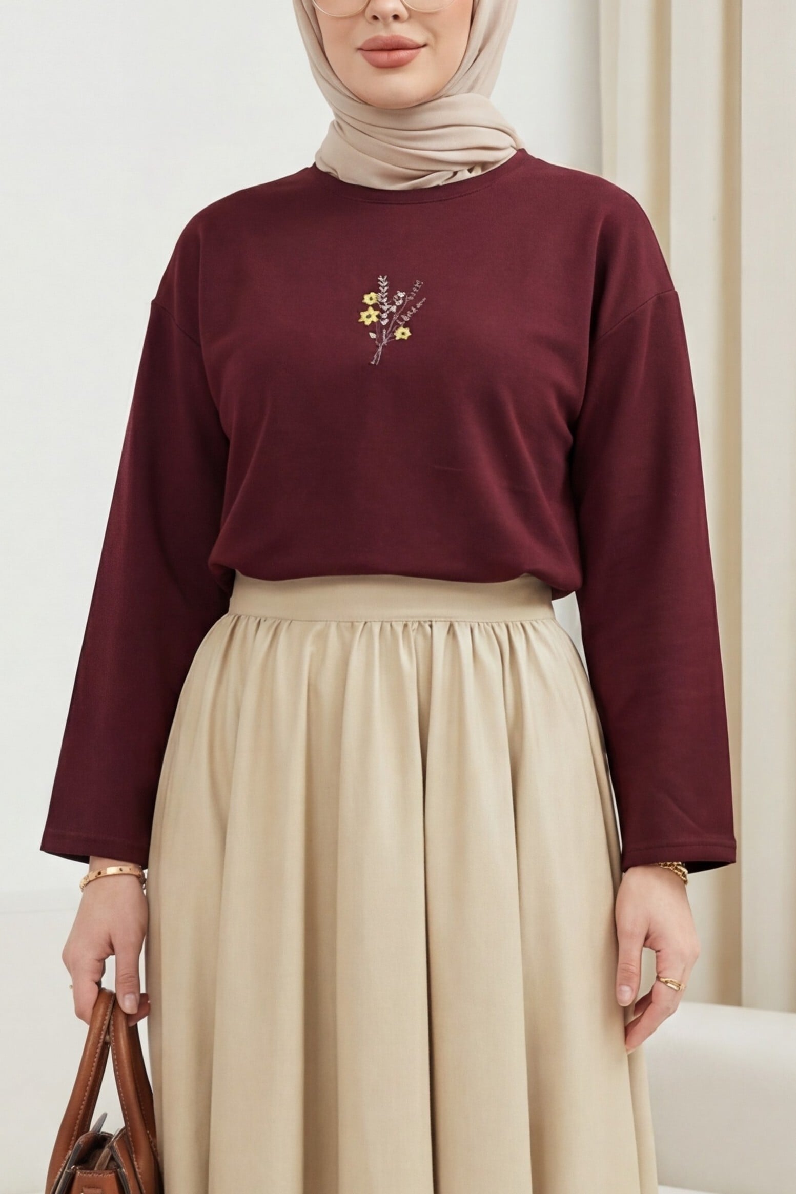 Burgundy Crew Neck Sweatshirt with Floral Embroidery - Podyumplus - by Peralane - photo 2