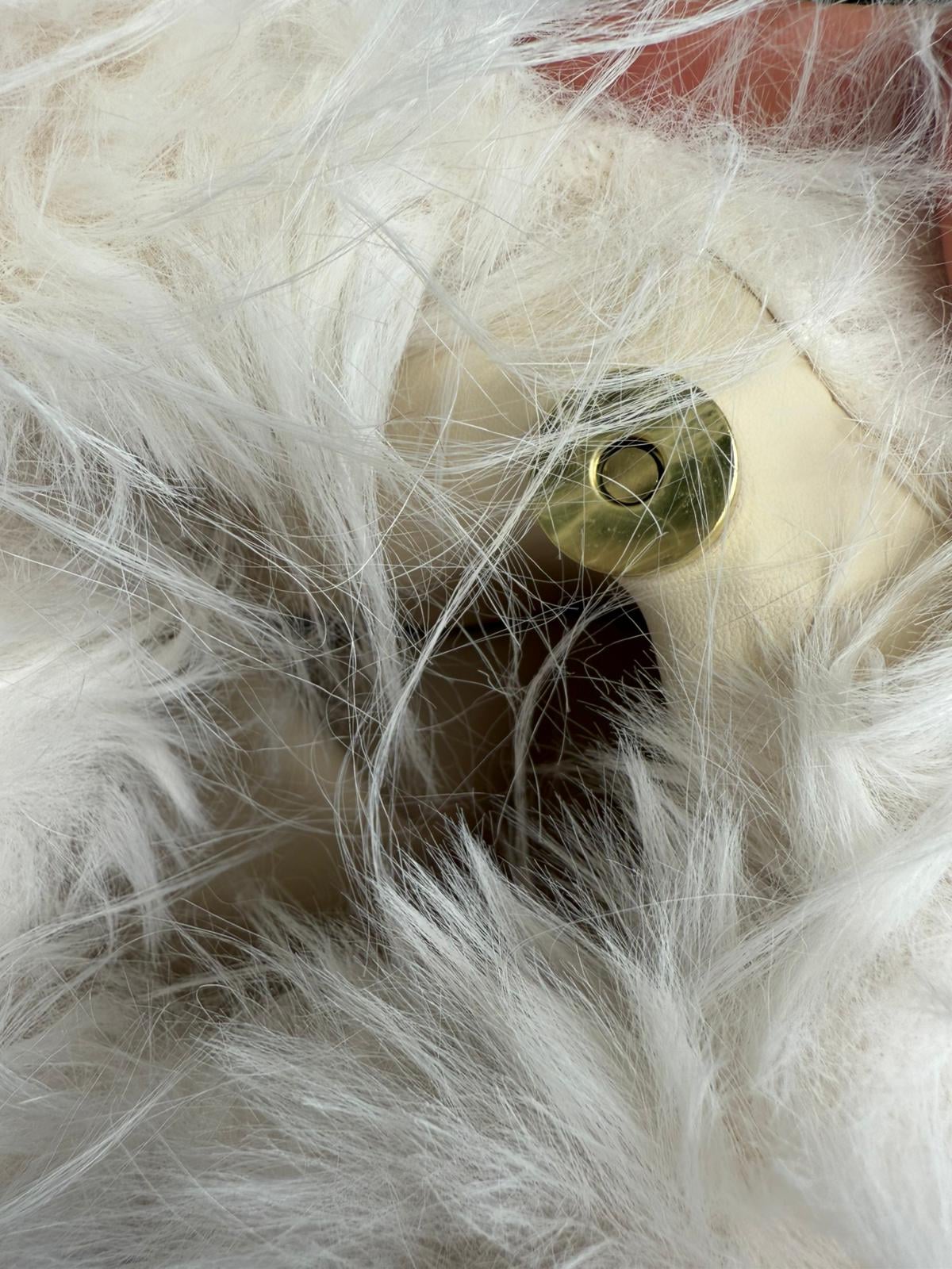NWC-052 Fluffy Faux Fur Hobo Bag in White - Nesvay - by Peralane - photo 4