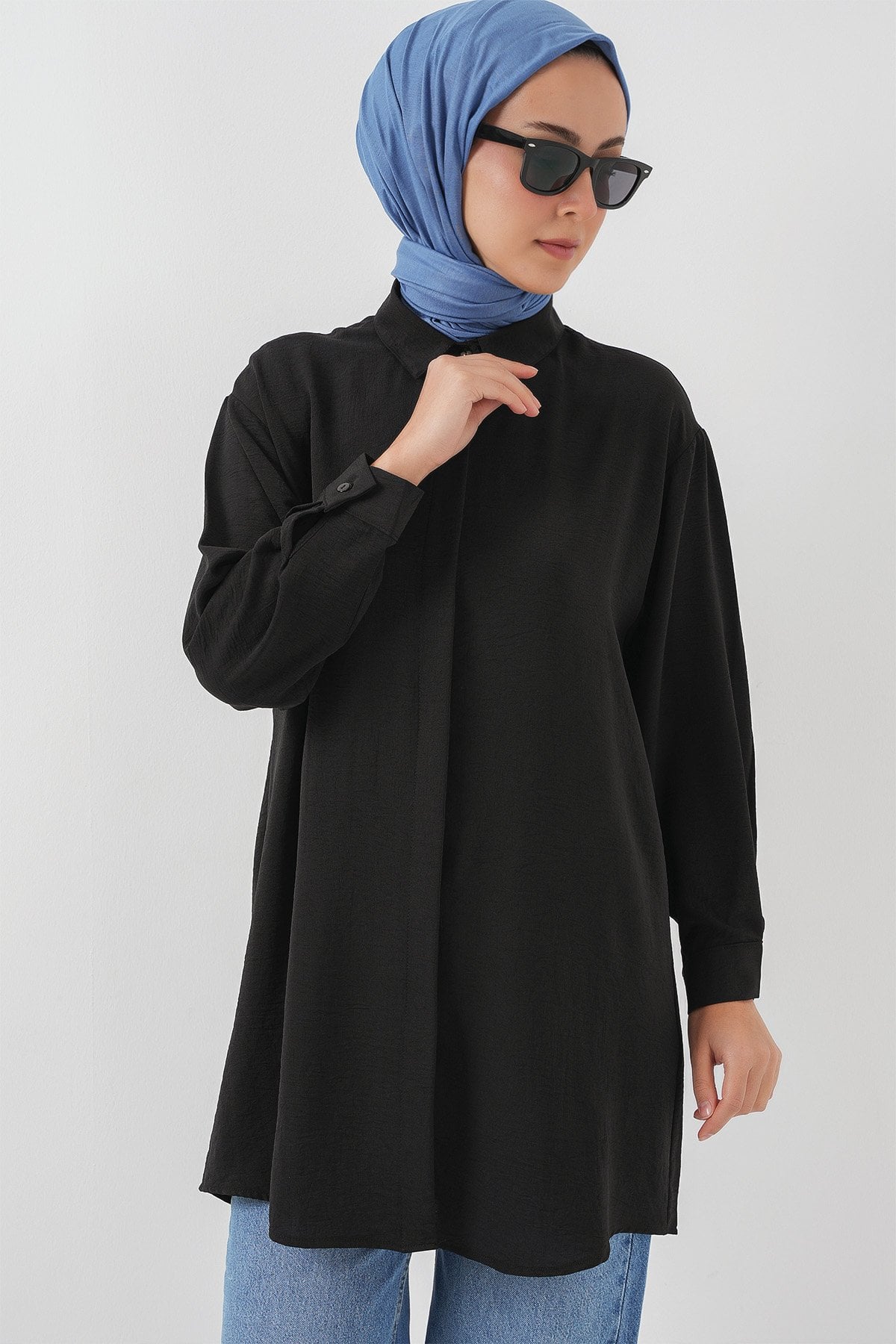 Women's Long-Sleeved Black Tunic with Collar and Button-Down Front - Bigdart - by Peralane - photo 3