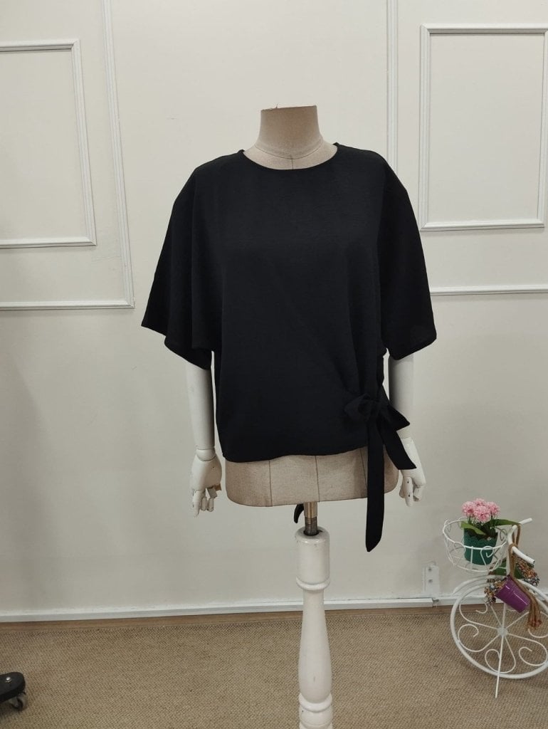 Women's Short-Sleeved Round Neck Side-Tie Textured Blouse - Janes - by Peralane - photo 7