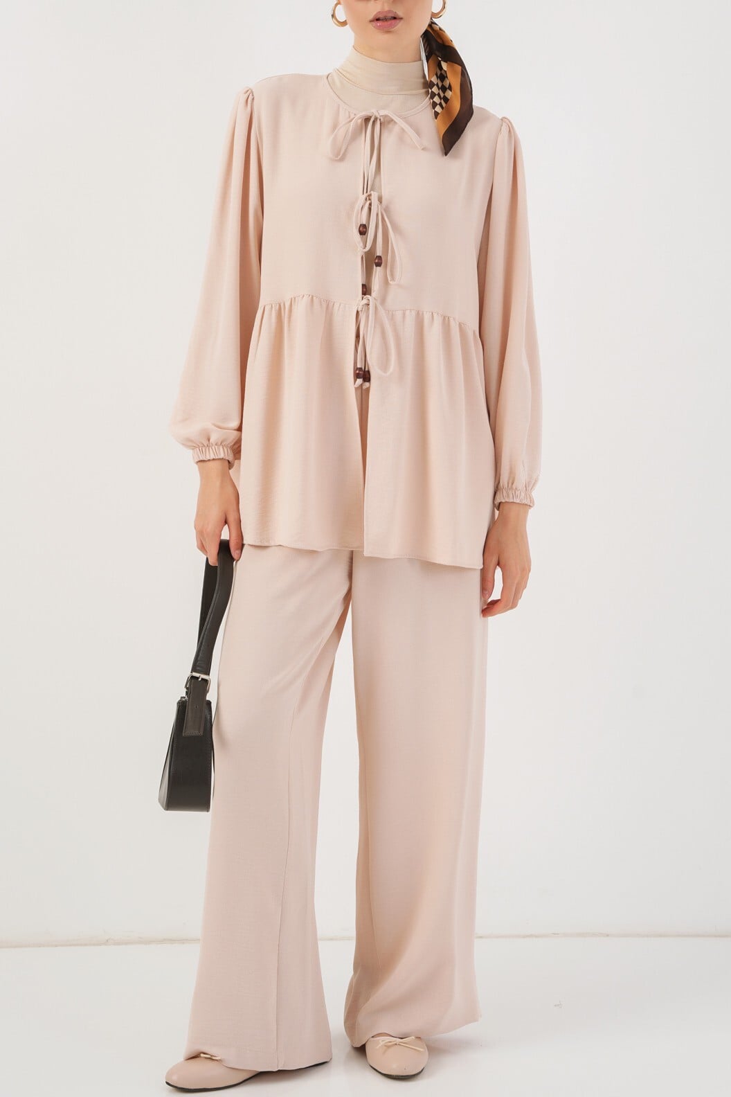 Women's Tie-Front Tunic and Wide-Leg Trousers Co-ord Set in Cream - Bigdart - by Peralane - photo 4