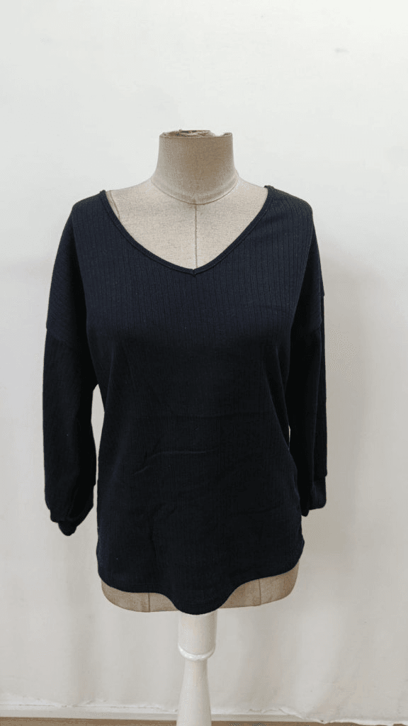 Women's Long-Sleeve V-Neck Ribbed Knit Sweatshirt with Back Satin Bow - Janes - by Peralane - photo 5