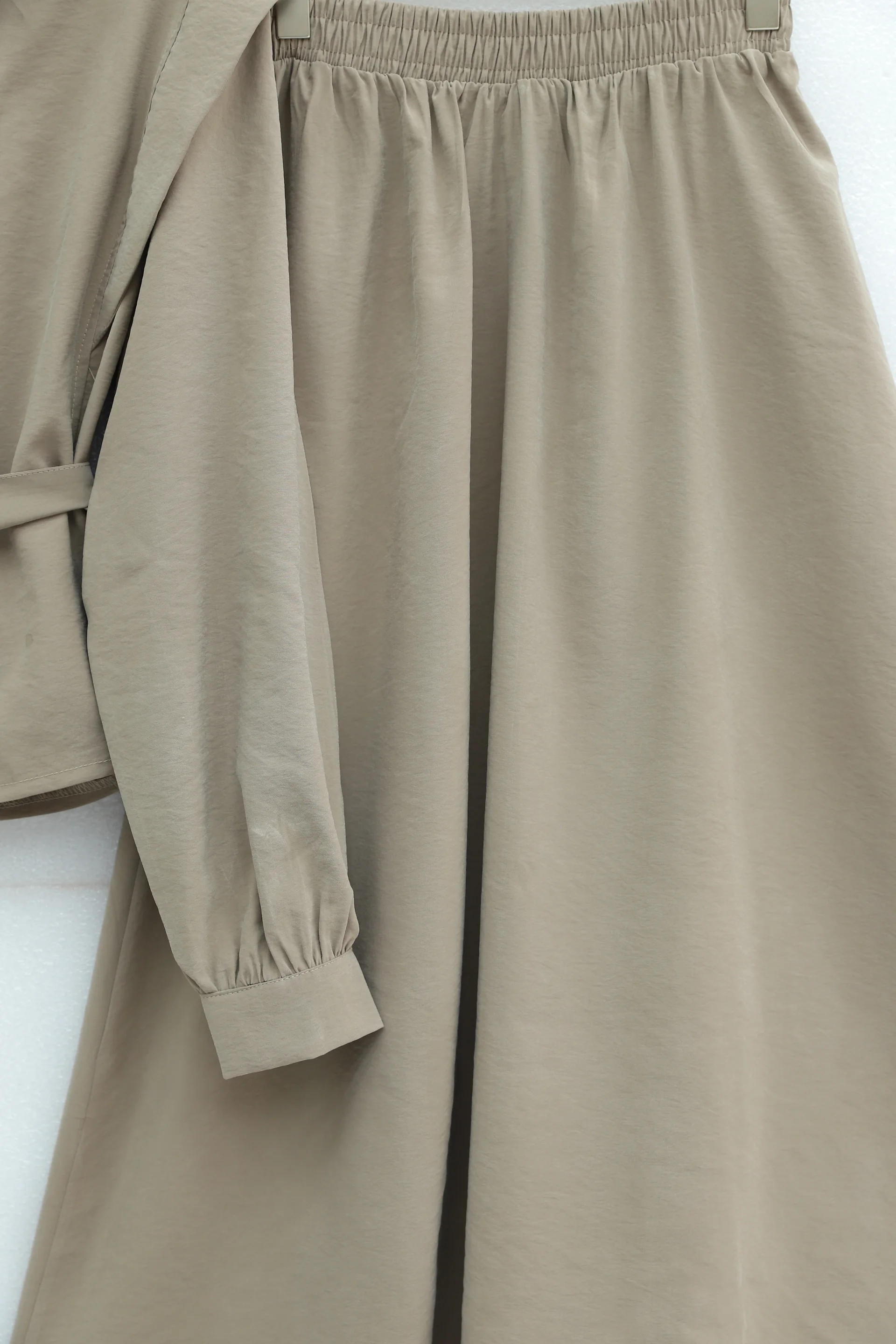 Shoulder-Padded Belted Modal Two-Piece Set with Elastic Skirt - Light Brown - Podyumplus - by Peralane - photo 5