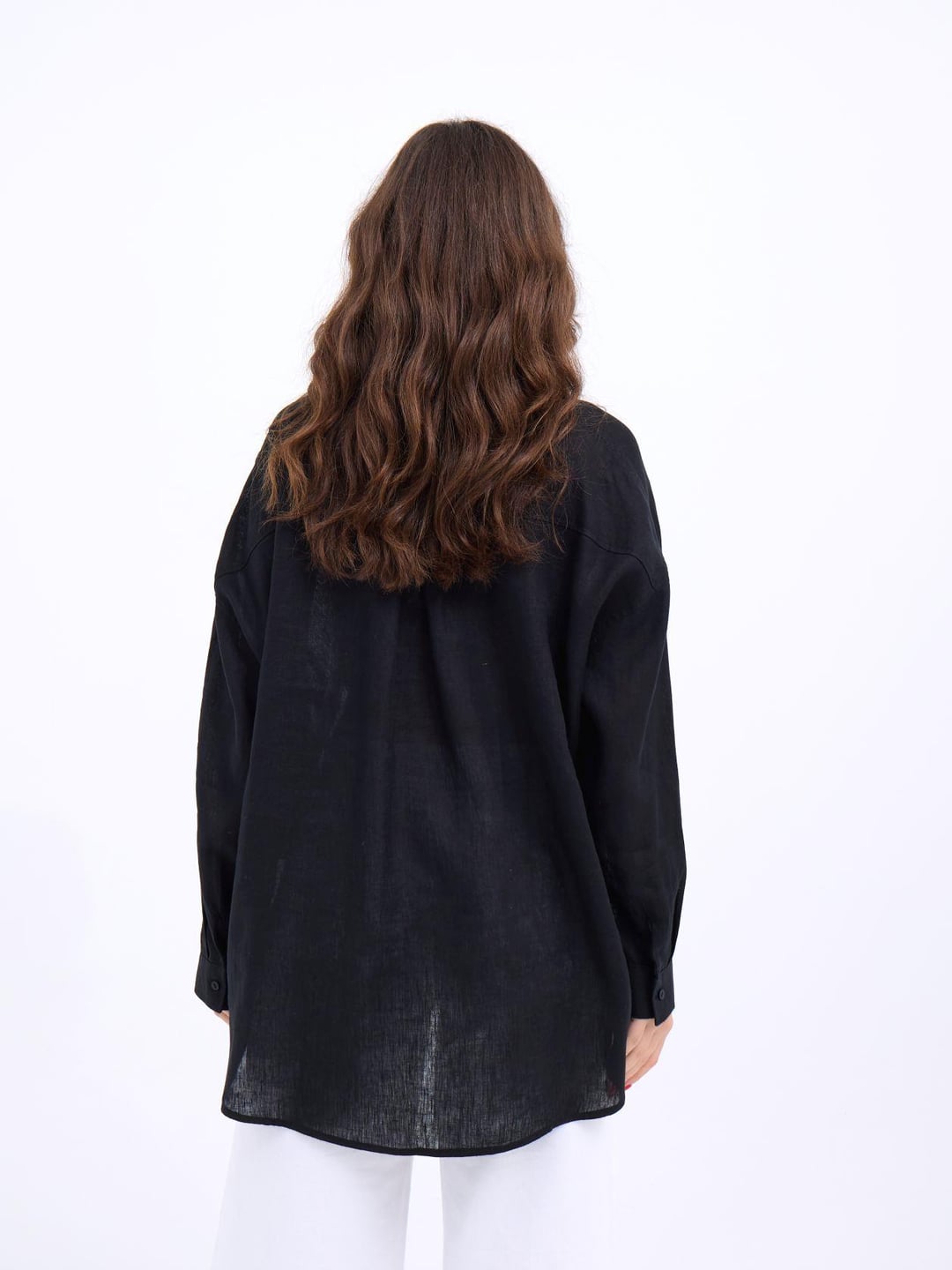 Black Linen Long-Sleeve Blouse with Collar and Chest Pocket - Fame - by Peralane - photo 3