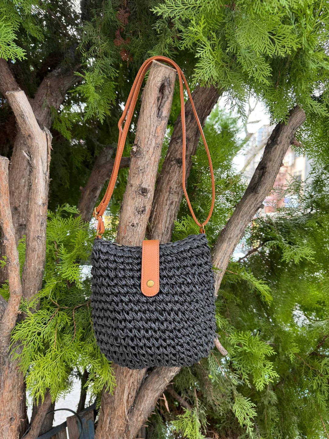 Handwoven Woven Straw Crossbody Bag with Faux Leather Flap - Nesvay - by Peralane - photo 2