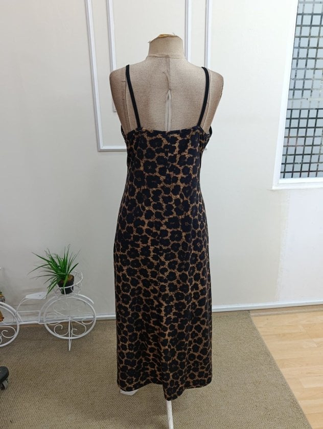 Women's Sleeveless V-Neck Leopard Print Midi Dress - Janes - by Peralane - photo 6