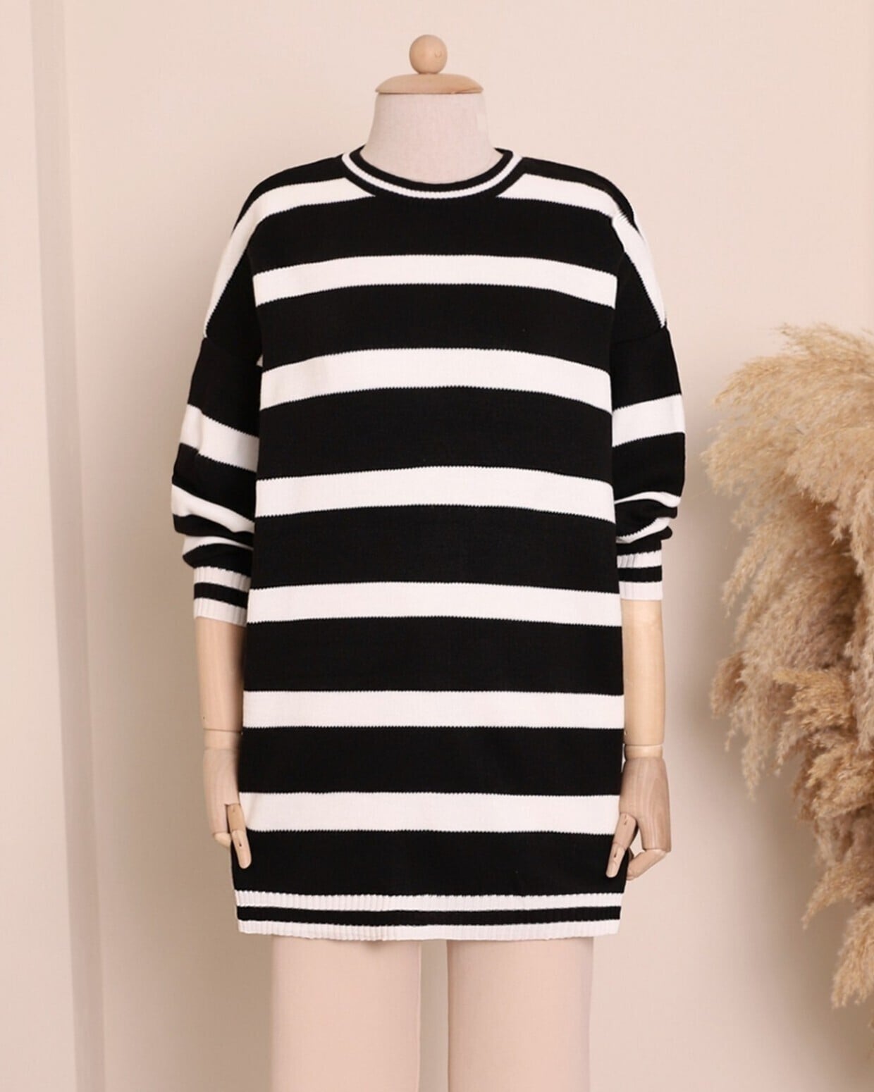 Striped Winter Knit Tunic for Women - Black - Podyumplus - by Peralane
