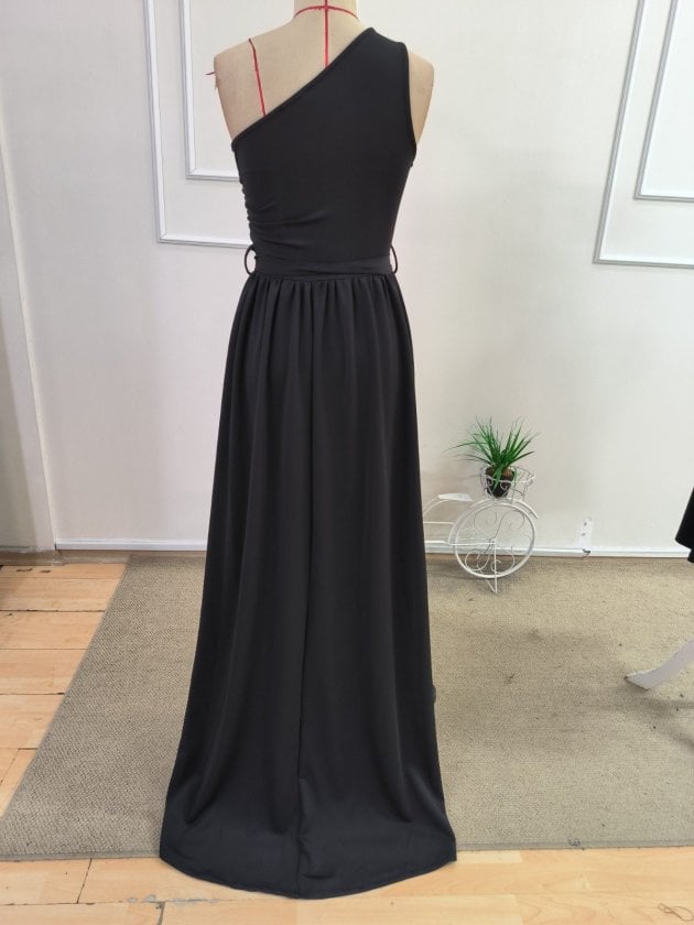 Women's One-Shoulder Long Crepe Dress with Belt, Slit, and Shimmer - Janes - by Peralane - photo 5