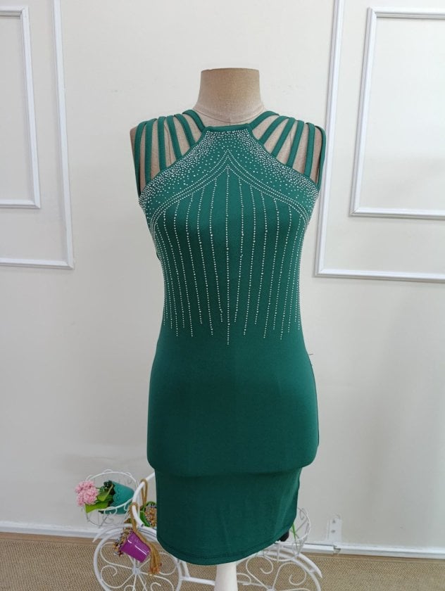 Women's Open Shoulder Strap Embellished Short Crepe Dress in Emerald - Janes - by Peralane - photo 4