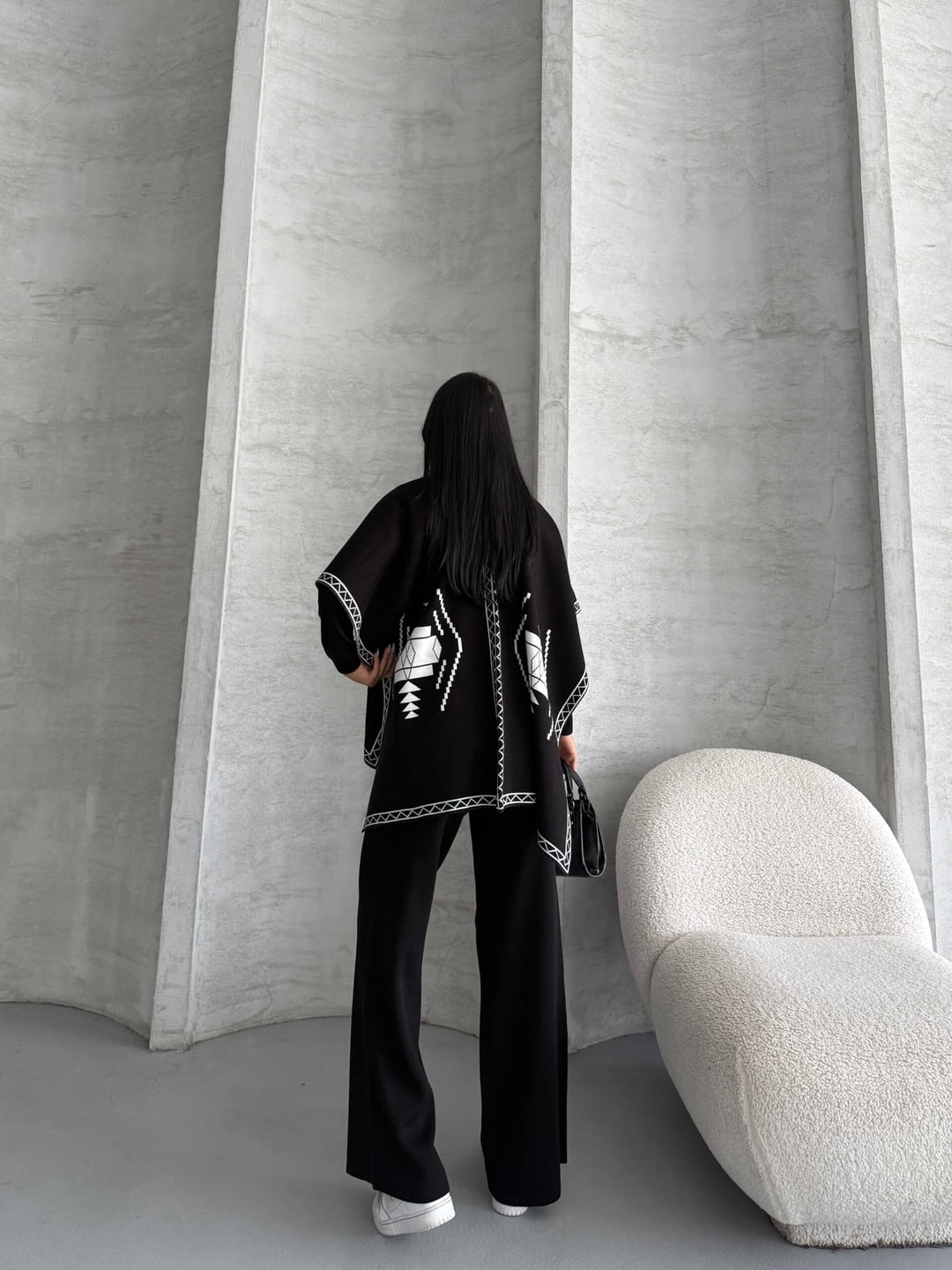 Geometric Pattern Poncho and Trousers Knit Set - My Bee - by Peralane - photo 2