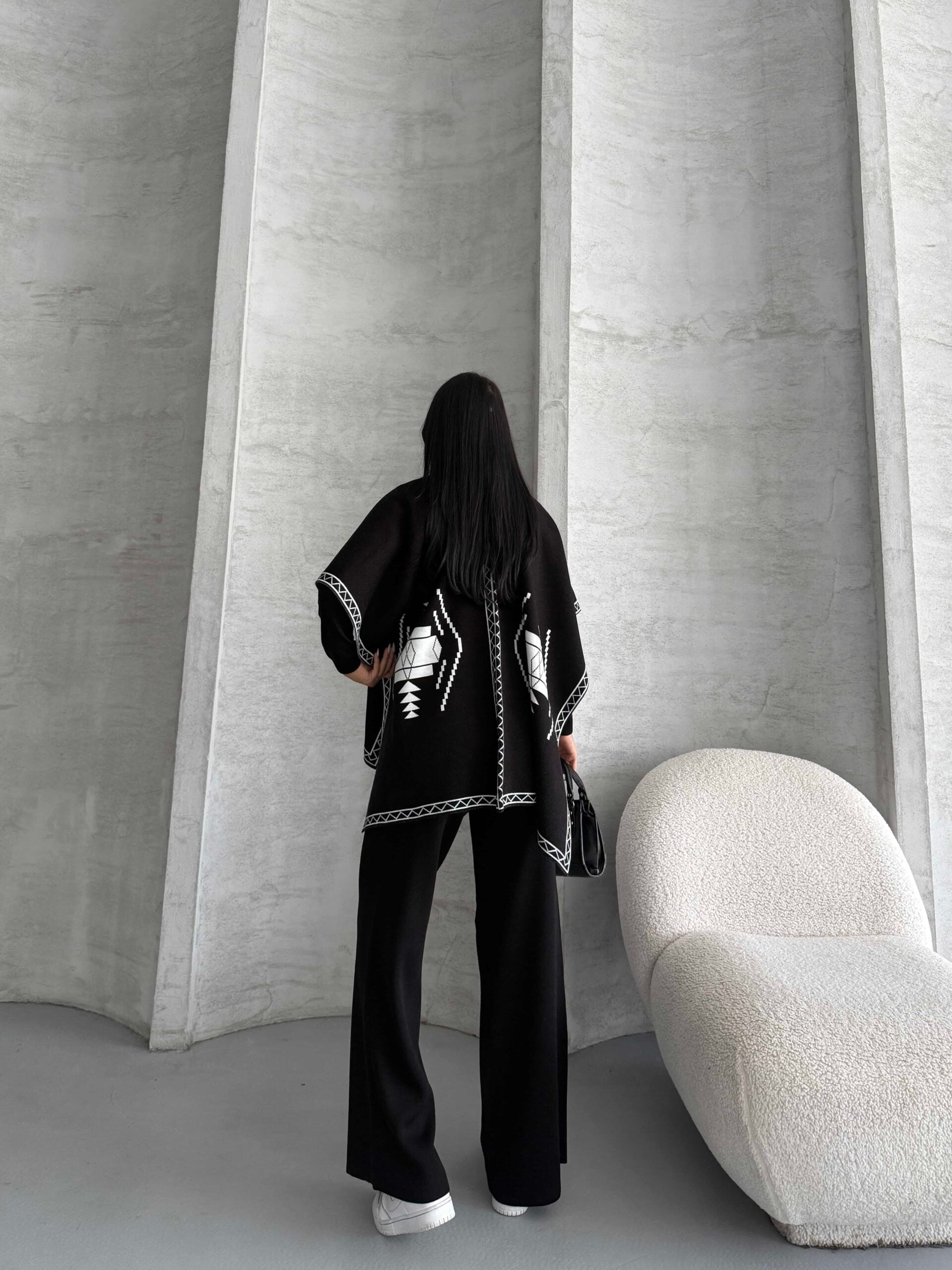 Geometric Pattern Poncho and Trousers Knit Set - My Bee - by Peralane - photo 2