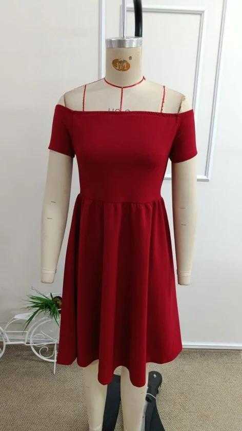 Women's Red Off-Shoulder Short Sleeve Sequin Crepe Dress - Janes - by Peralane - photo 5