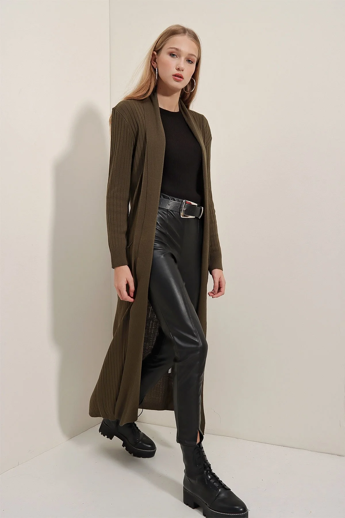 Long Ribbed Knit Cardigan with Belt - Khaki - Wholeskop - by Peralane - photo 5