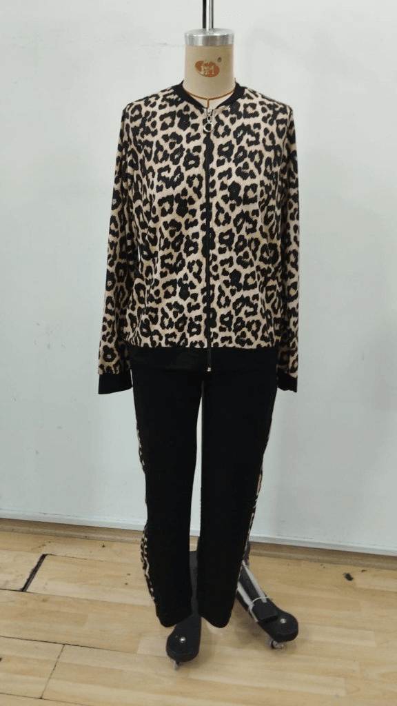 Women's Zip-Front Leopard Print Two-Piece Tracksuit - Janes - by Peralane - photo 2