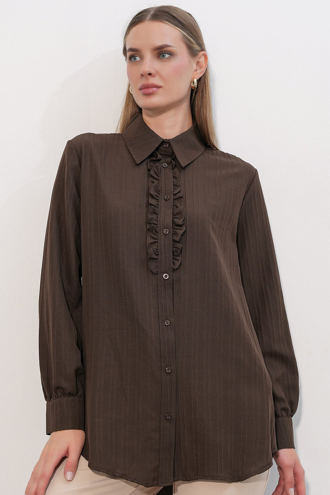 Ruffled Long Shirt Tunic in Light Brown - Bigdart - by Peralane - photo 3