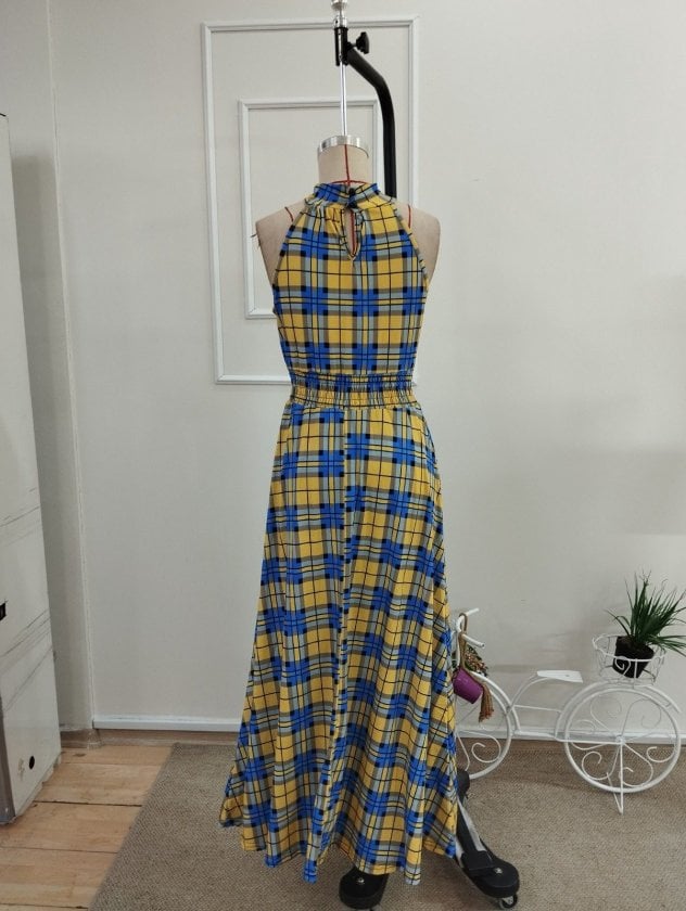 Women's Sleeveless Halter Neck Smocked Waist Plaid Maxi Dress - Janes - by Peralane - photo 5