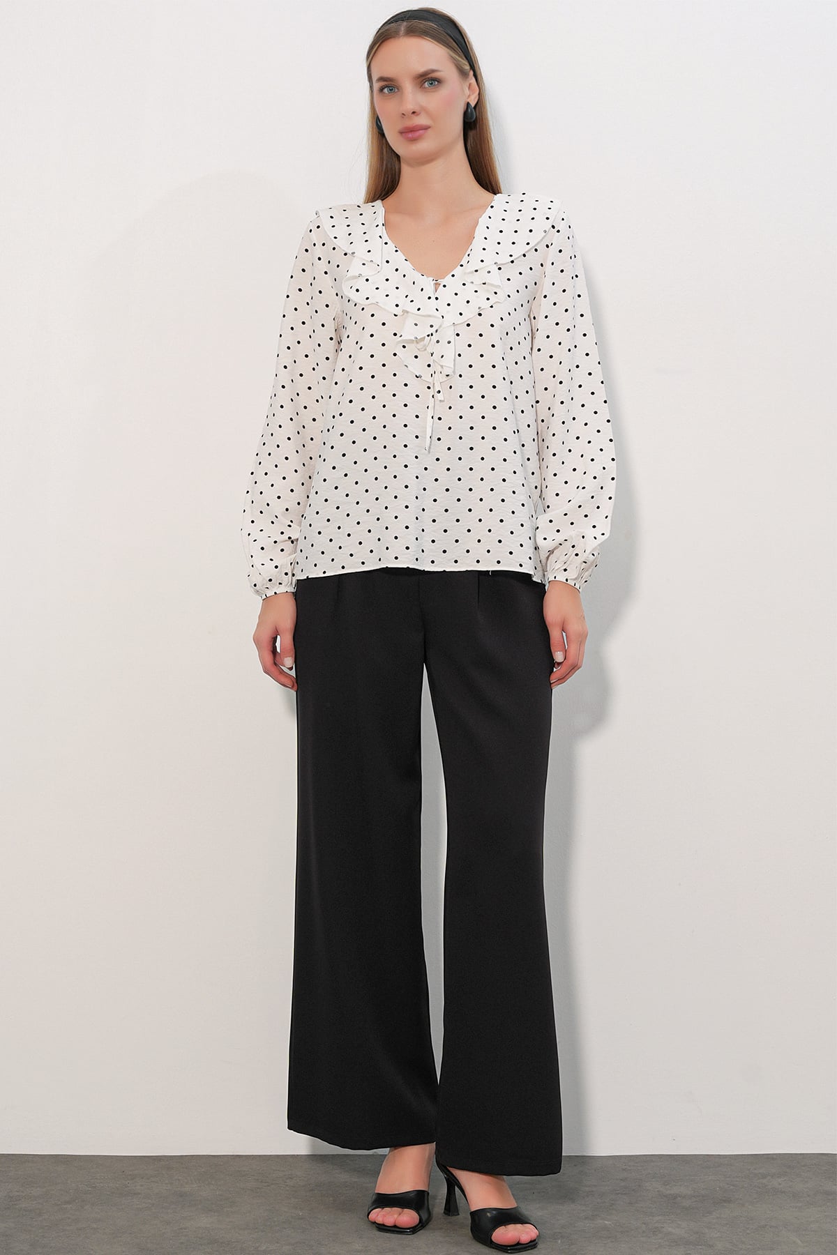 White Polka Dot V-Neck Blouse with Ruffled Collar and Tie Closure - 40034 - Bigdart - by Peralane
