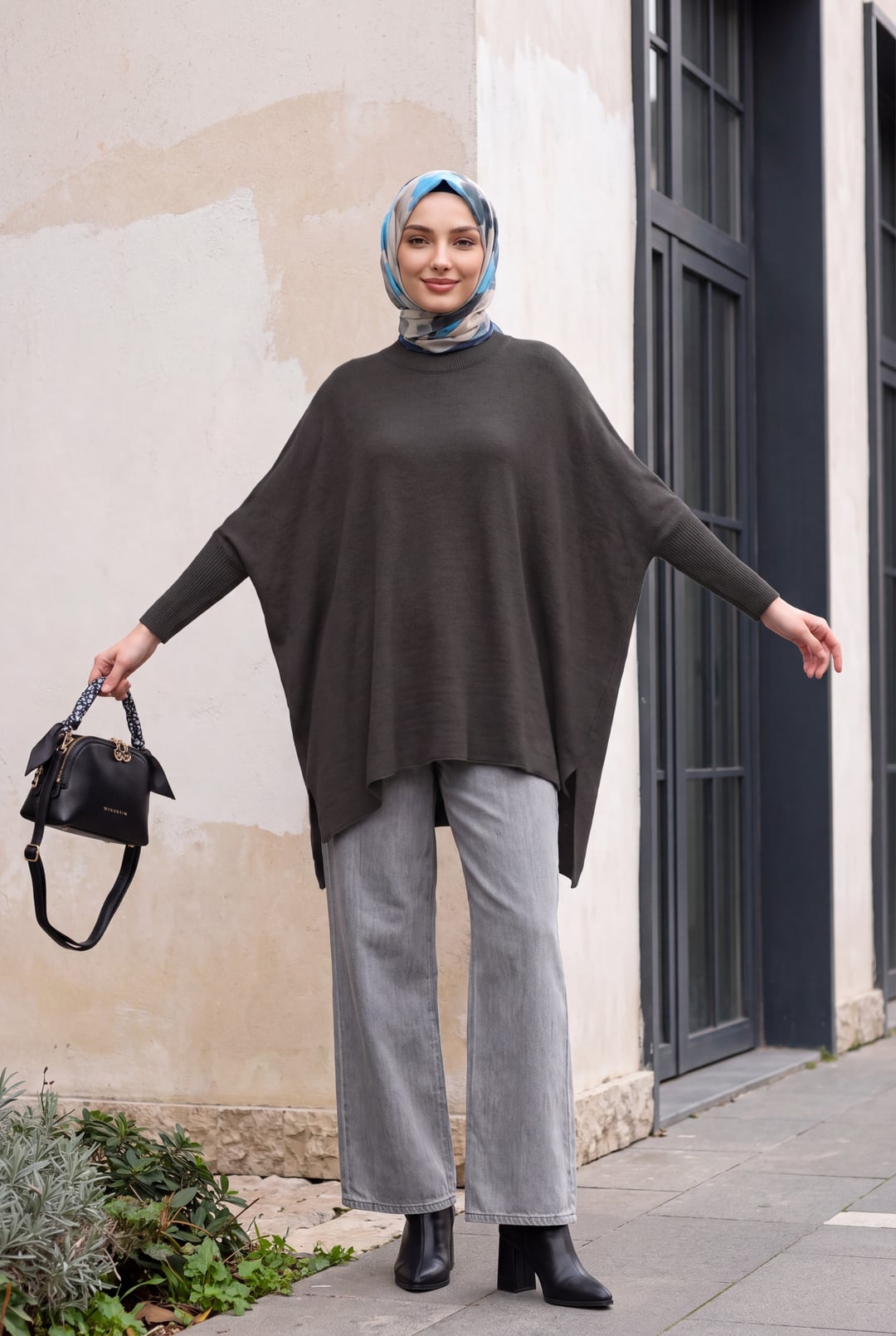 Side-Slit Oversize Poncho Sweater - Anthracite - Bigdart - by Peralane - photo 5
