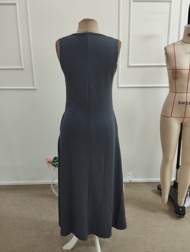 Women's Sleeveless V-Neck Maxi Dress with Pockets - Dark Grey - Janes - by Peralane - photo 6