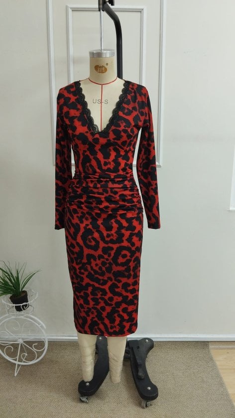 Women's Long Sleeve Lace Collar Back Slit Patterned Midi Dress - Janes - by Peralane - photo 4
