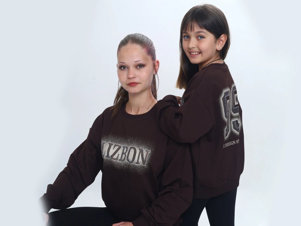 Lizbon Print 2-Thread Girls' Sweatshirt - Vizviz - by Peralane