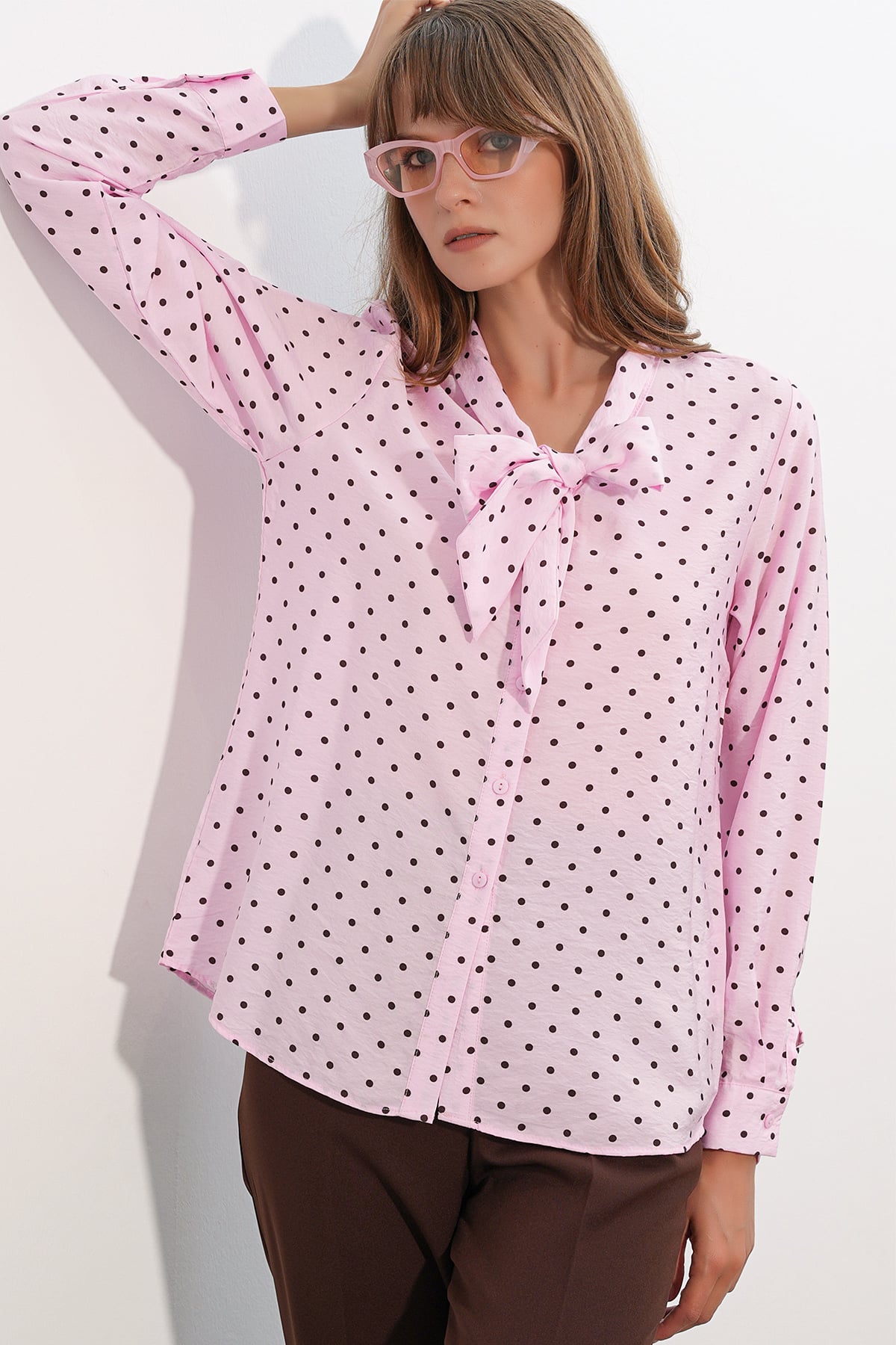 Women's Polka Dot Pussy Bow Blouse - Pink - Bigdart - by Peralane - photo 3