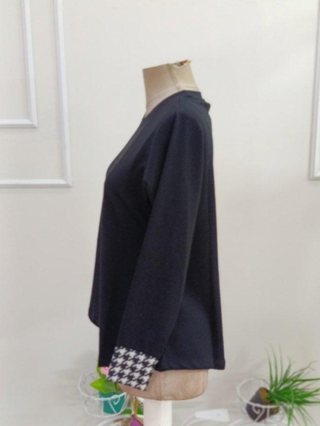 Women's Long-Sleeve Round Neck Modal Blouse with Houndstooth Cuffs, 37867 - Janes - by Peralane - photo 5