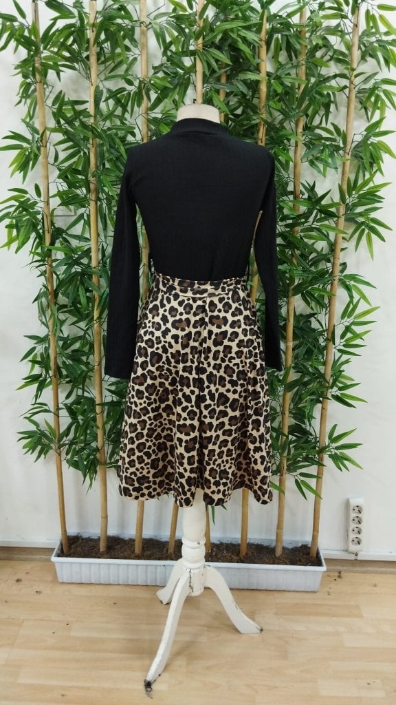 Women's Long-Sleeve Turtleneck Leopard Print Dress with Tie Waist - Janes - by Peralane - photo 5