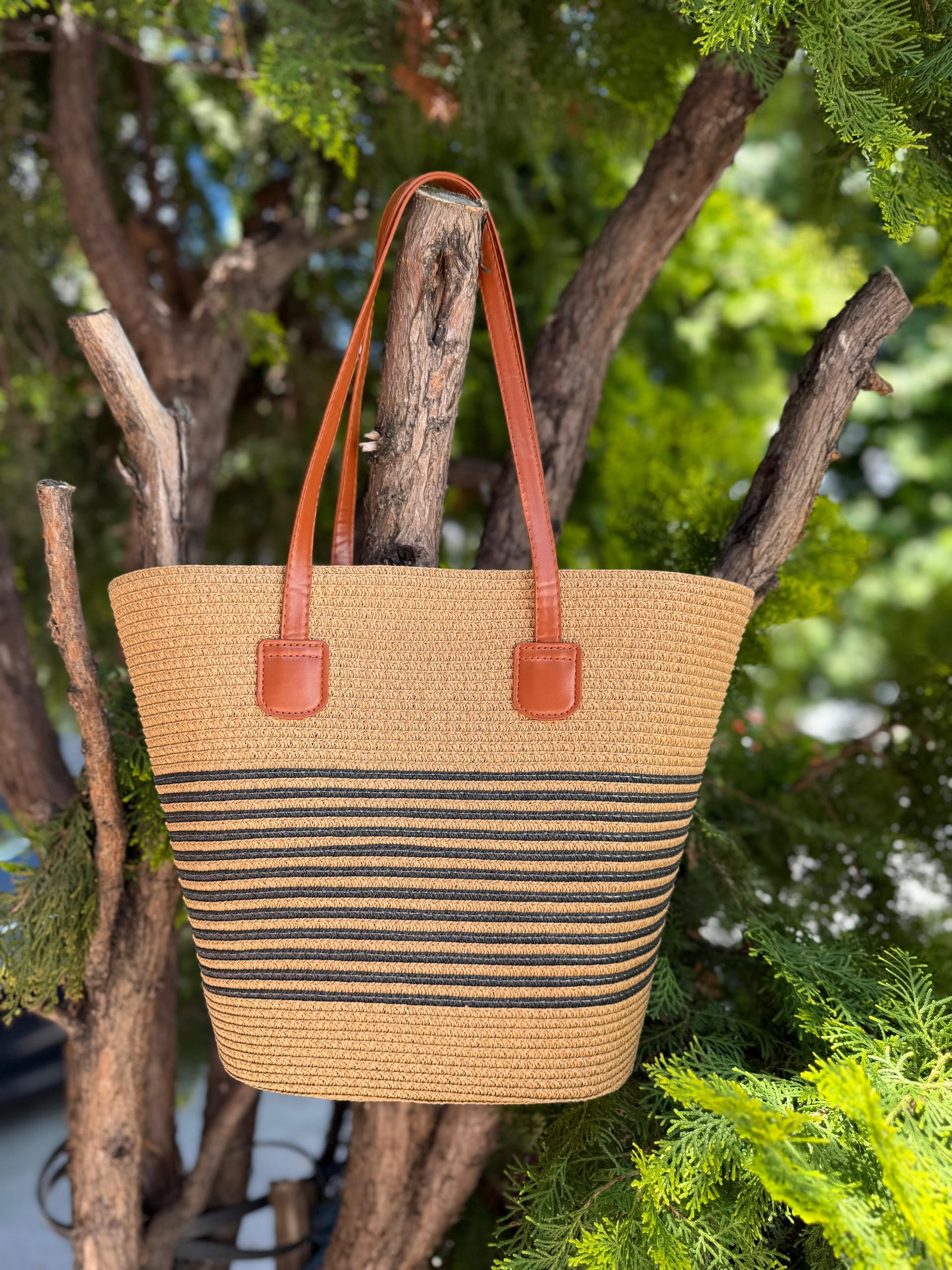 Camel and Black Striped Straw Tote Bag - Nesvay - by Peralane - photo 2