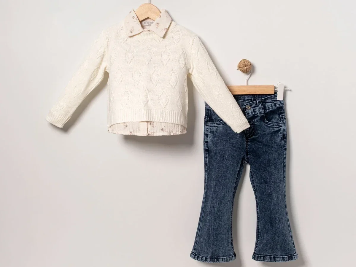 Girls' 3-Piece Set with Cable-Knit Sweater, Floral Blouse and Flared Jeans - Eymus - by Peralane