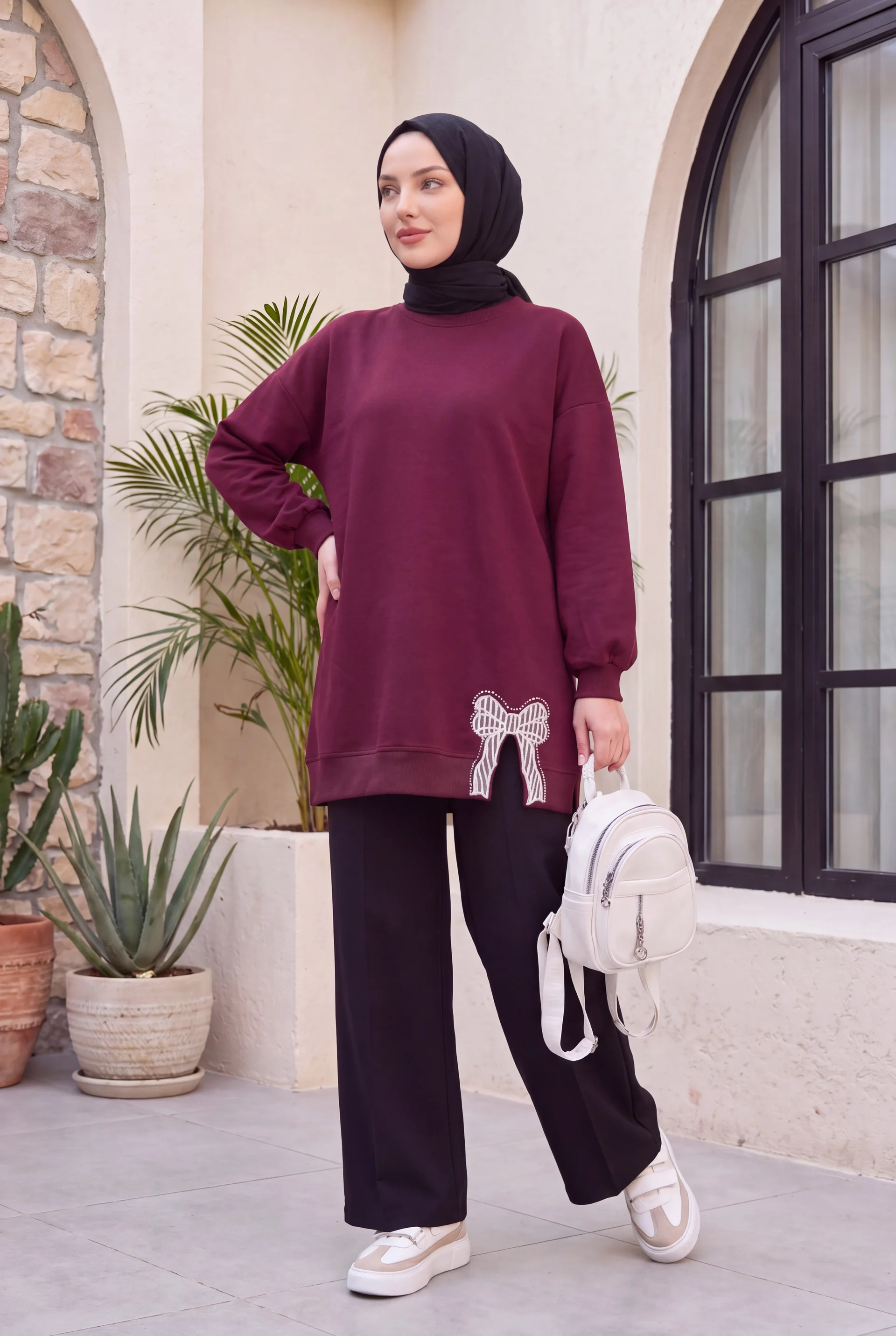 Round Neck Bow Detail Relaxed Knit Tunic - Burgundy - Podyumplus - by Peralane - photo 2