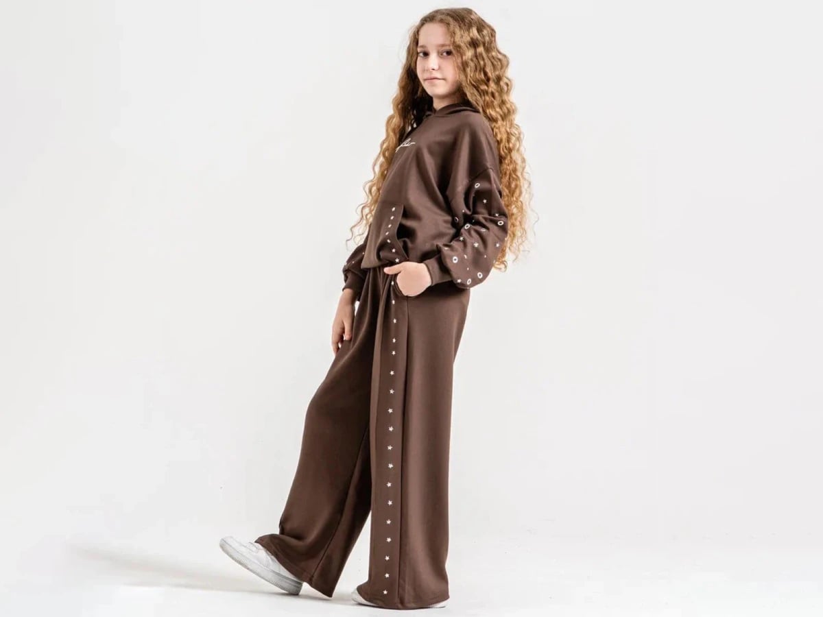 Girls' Brown Sweatshirt and Wide-Leg Trousers Set with Star Print - ÖZ Bebe - by Peralane