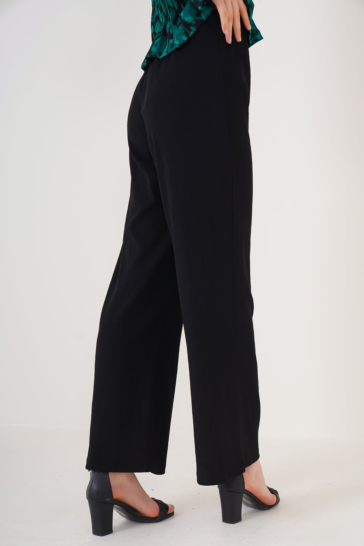 Black Wide-Leg Knit Pants - Bigdart - by Peralane - photo 4