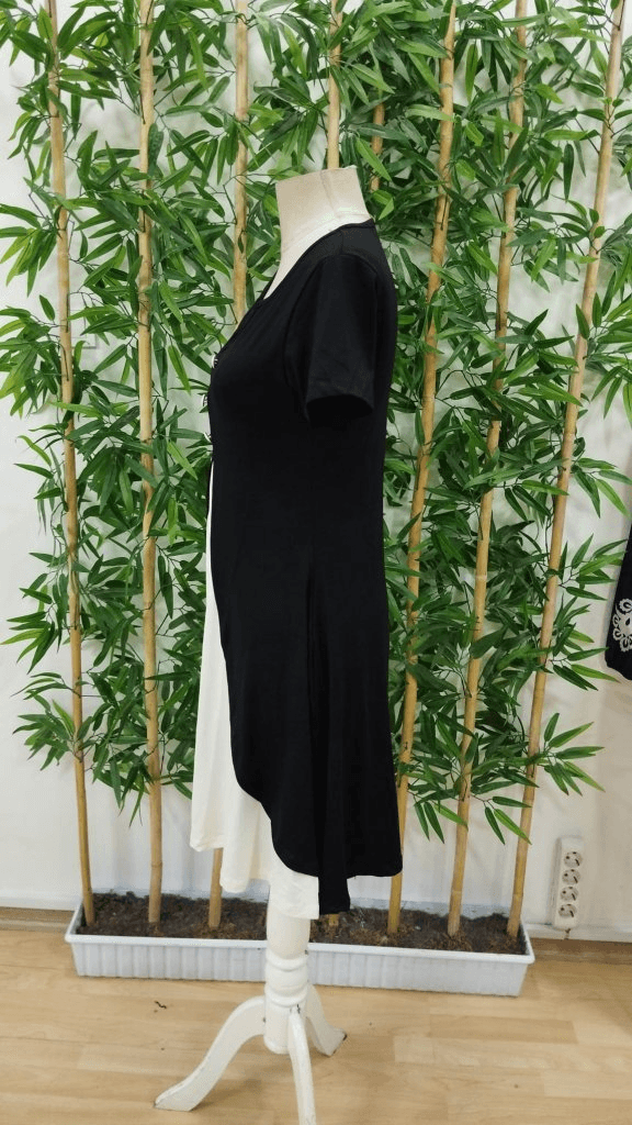 Women's Short-Sleeved V-Neck Button-Front Two-Tone Viscose Dress - Janes - by Peralane - photo 5